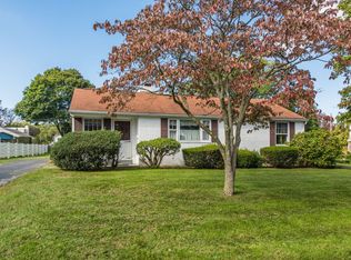 1013 Cardinal Rd, Audubon, PA 19403