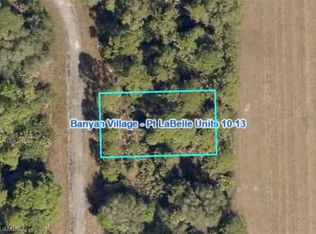 815 Harrison Schmitt Ter, Labelle, FL 33935
