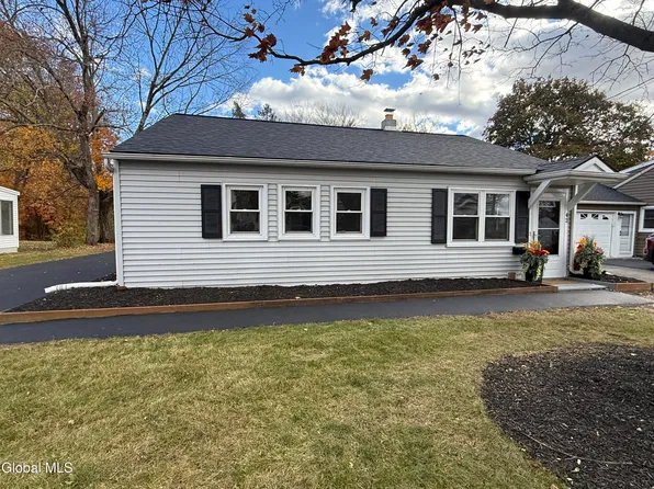 42 Miracle Lane, Loudonville, NY 12211