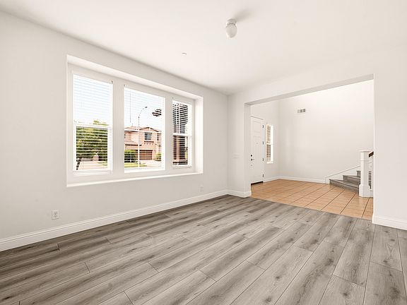 5th image of 10828 Portofino Ln