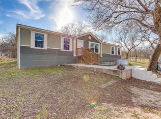 395 Roseburg, Azle, TX 76020