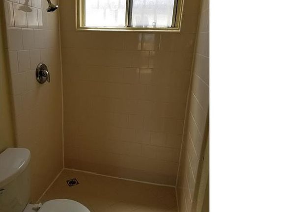 5th image of 10019 S Hoover St APT 4