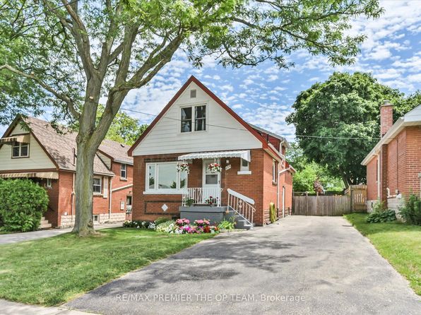 273 E 13th St, Hamilton, ON L9A 3Z8