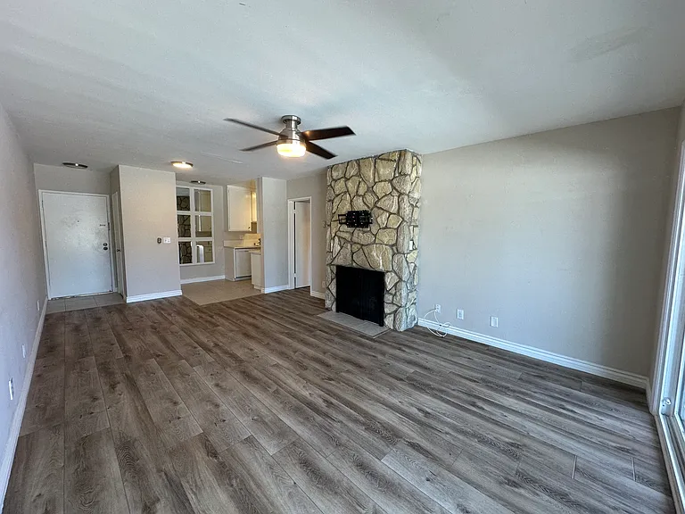 511 Hill St #309 — Photo 2