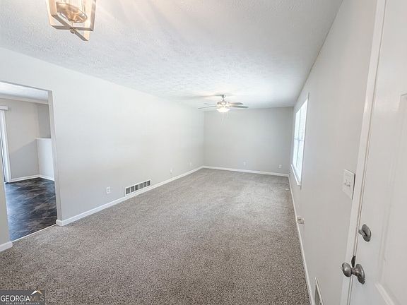 3rd image of 1 Logwood Ln