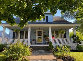 10 Waldron Ave, Cranston, RI 02910