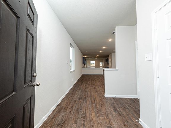 3rd image of 13886 Diamondback Dr