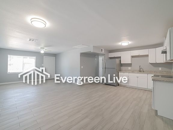 4th image of 2938 W San Juan Ave