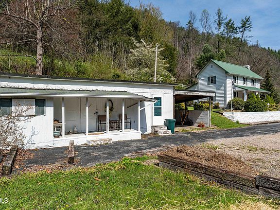 5th image of 6646 Roan Creek Rd