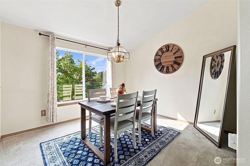 2nd image of 505 Hemlock Avenue