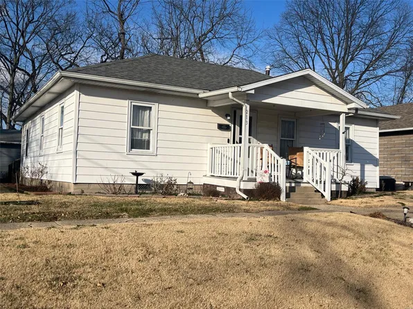213 W Saint Clair St, Vandalia, IL 62471