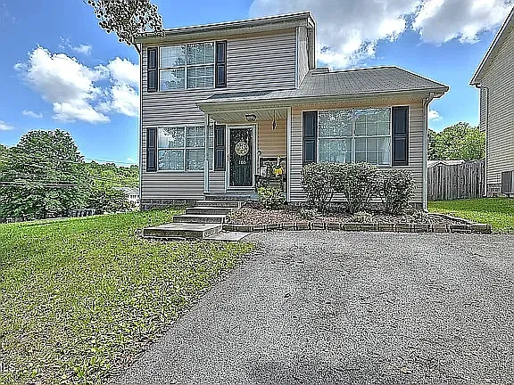 112 Boardwalk — Photo 1