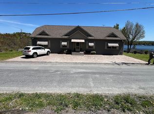 240 Sunset Ave, Carbondale, PA 18407