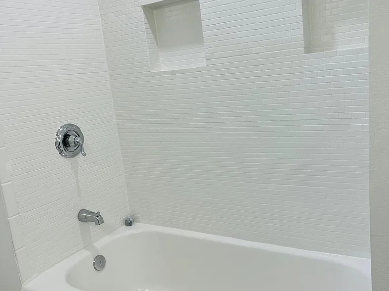 4413 Moravian Dr — Photo 12