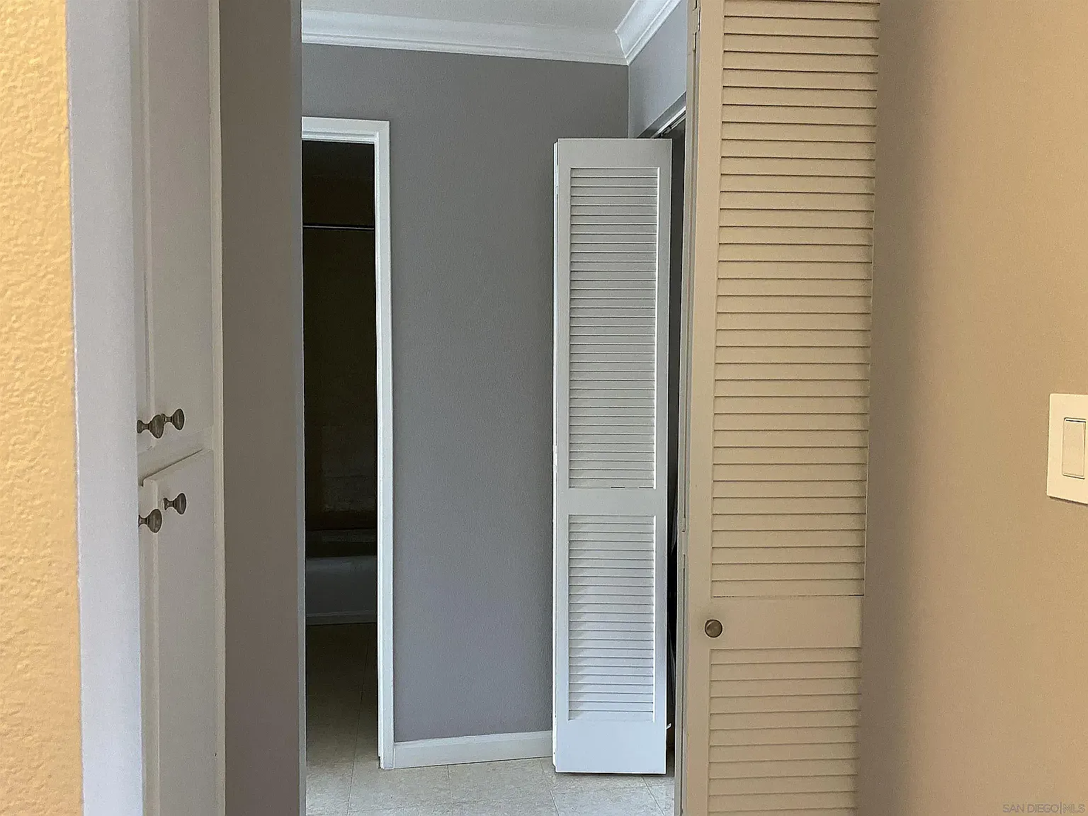 2 bed, 934 sqft, $3,300 — Photo 4