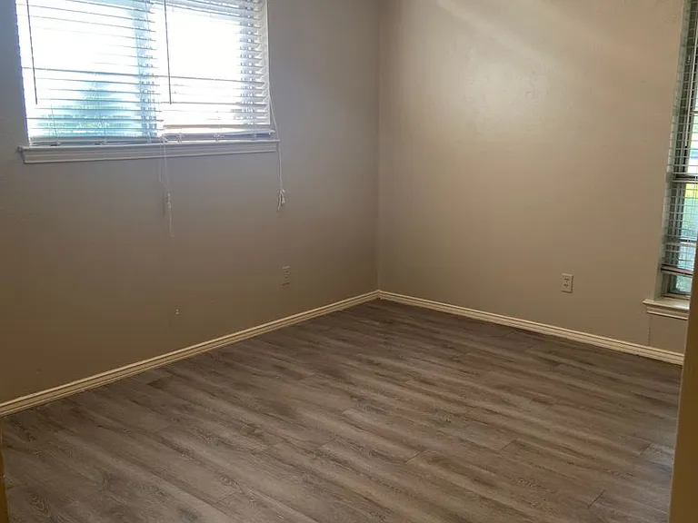 1314 Hanna Cir — Photo 11