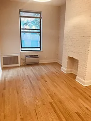 Rented by Metropolis Real Estate of Manhattan