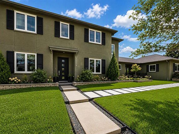 3rd image of 12313 White Oak Point