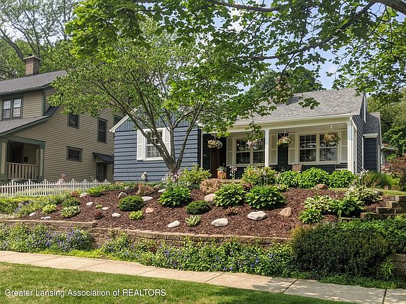 3rd image of 51 University Dr