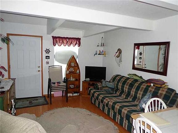 3rd image of 53 N Schooner Point Dr
