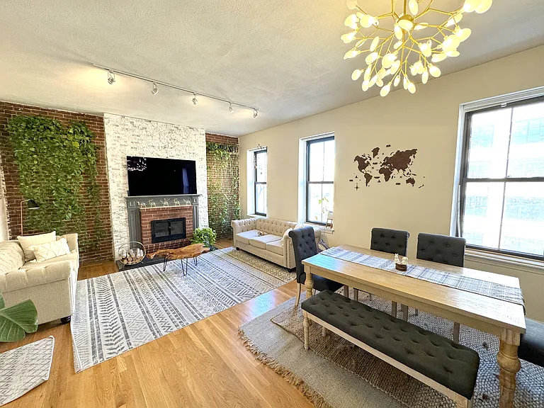 84 Berkeley St #3 — Photo 1