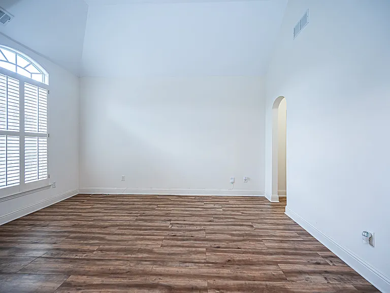 1209 Wood Iris Ln — Photo 7