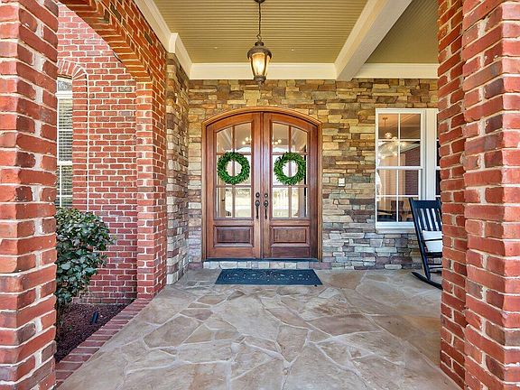 4th image of 3529 Brackenridge Ln