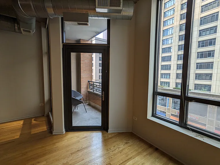 Balcony door_06282023