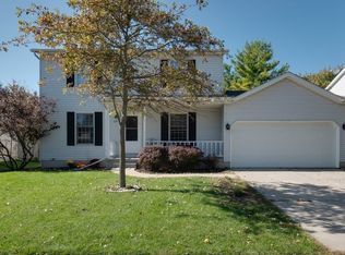 2212 Parker Ave, Bloomington, IL 61701