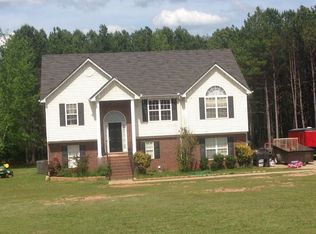 1062 Hampton Rd, Hampton, GA 30228