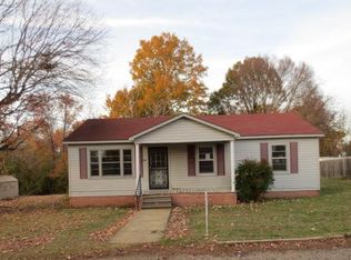 127 Logan St, Bells, TN 38006