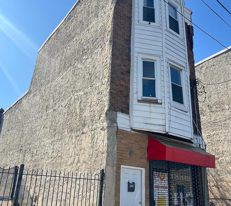 1st image of 4952 Lancaster Ave