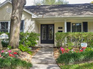 12418 Woodthorpe Ln, Houston, TX 77024