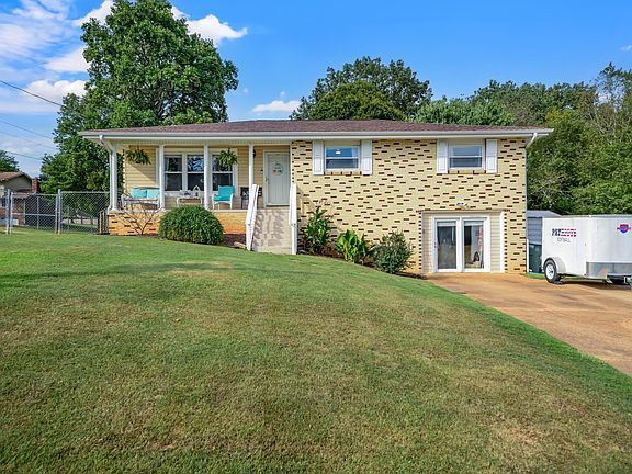 2nd image of 1239 Judys Ln