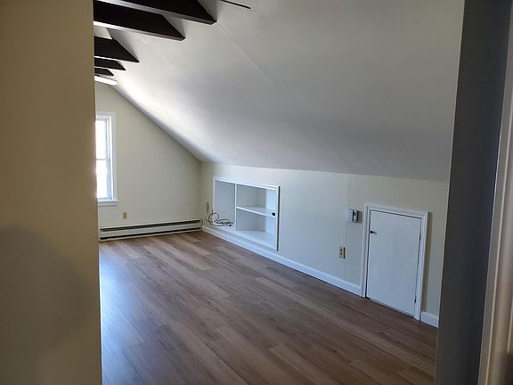 4th image of 12 Loring Ave #3