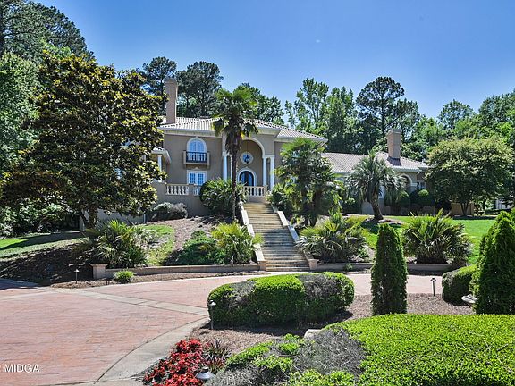 5th image of 144 Howard Oaks Dr
