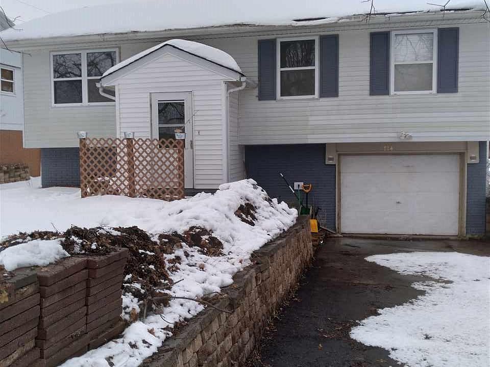 2nd image of 714 Virginia Ave