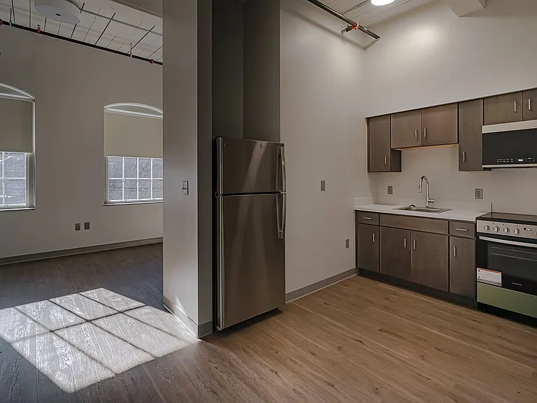 47 Flat St #402 — Photo 2