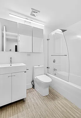 Rented by SR8 REALTY LLC | media 26