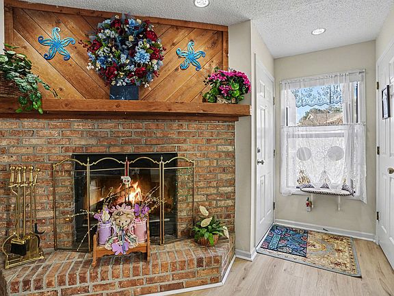3rd image of 4242 Pinehurst Circle #N-4