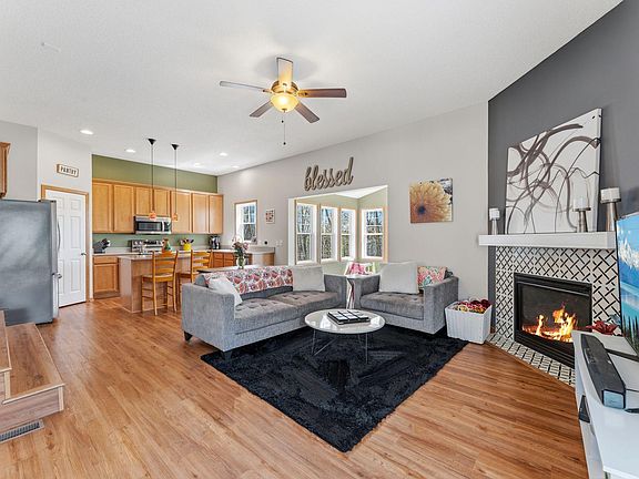 5th image of 11125 76th Ln NE
