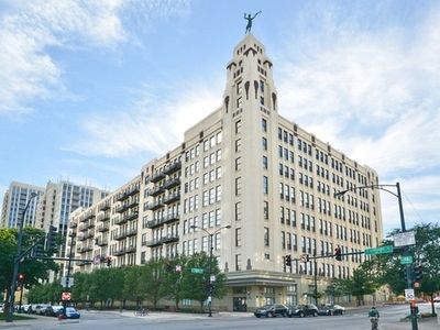 758 N Larrabee St APT 603, Chicago, IL, 60654