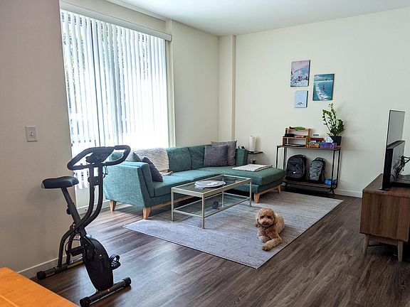 5th image of 555 Mission Rock St Unit 104
