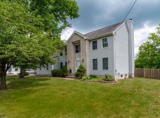 499 S Beverwyck Rd, Parsippany, NJ 07054