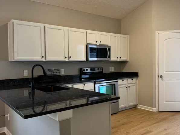 133 Holly Hock Ln #1, Lewis Center, OH 43035