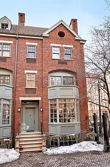 1st image of 4 Greenwich Mews