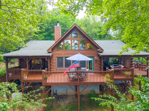 760 Woody Ln, Waynesville, NC 28786