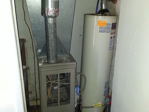 4th image of 4432 Norton Ave