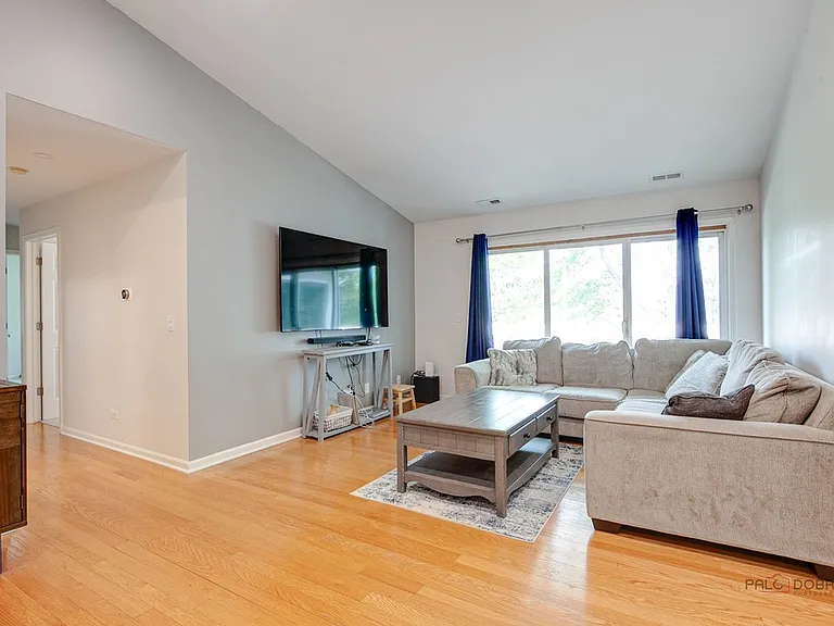 1254 Streamwood Ln #1254 — Photo 7