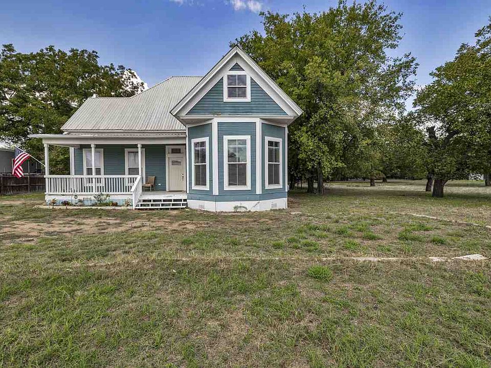 1st image of 302 Avenue N